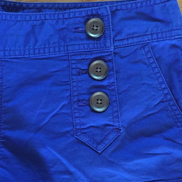Express Shorts w front buttons - Picture 4 of 6